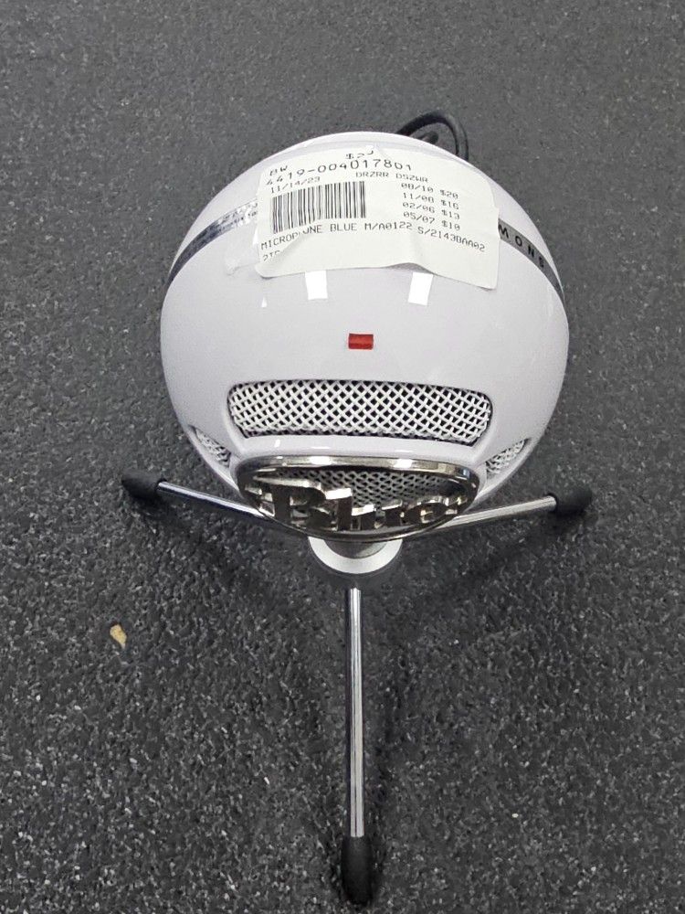 Blue Snowball Microphone. ASK FOR RYAN. #4(contact info removed)17801