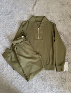 Softies DreamTech 1/4 Zip Jogger Set, New in Package