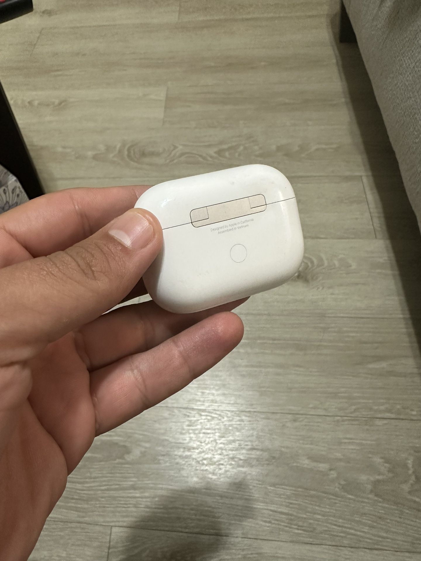 Air Pods Pro (missing One Air Pod)
