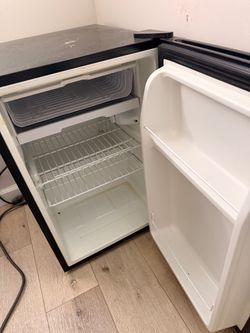 Mini fridge