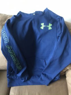 Underarmour sweatshirt