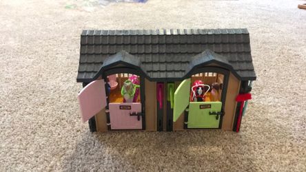 Playmobil Country Horse  Stalls With Accessories 