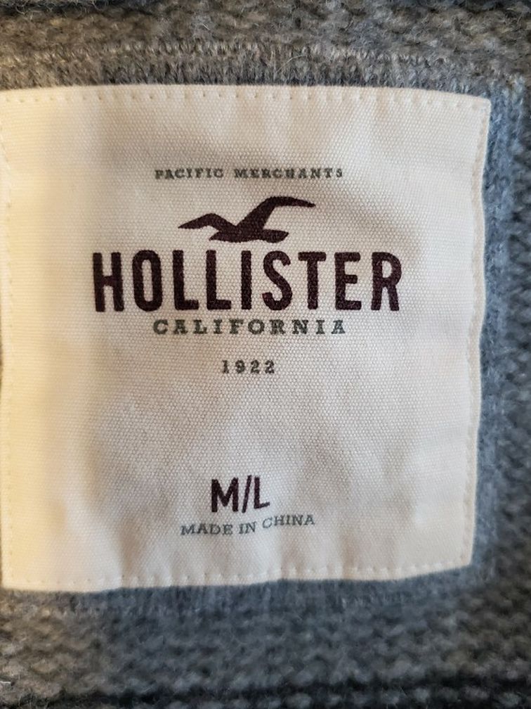 Hollister, 100% Lamb Wool, Tribal, Gray, 3/4 Length Sleeves