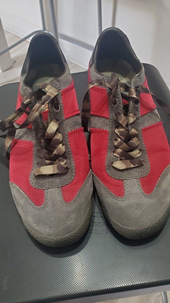 Hugo  Boss Shoe's For Man 41 European Red Gray  And Camflush Color 