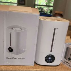 Humidifier, Air Purifier, with digital display.
5 L Capacity.
Serious Buyers ✅️ 🚨 ✅️🚨🚨