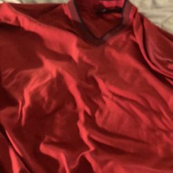 Men’s V neck, long sleeve