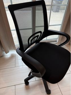 Desk chair
