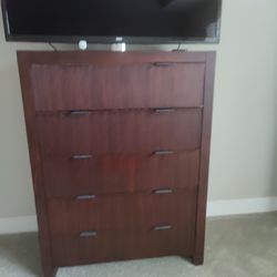 Dresser And 2 Side Tables