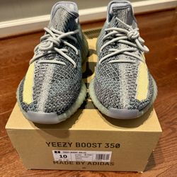 YEEZY 350 V2 ASH BLUE Size 10