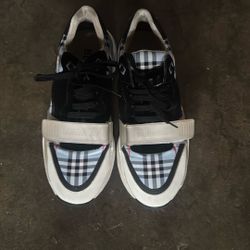 Burberry Sneakers