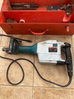Bosch Demolition Hammer with Attachments