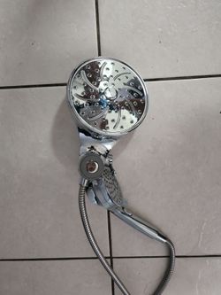 Magnetix shower head