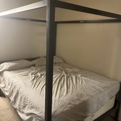 Bed frame And Mattress Queen 