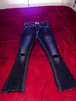 rue21 Distressed Flare Jeans Size 6