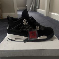 jordan 4 White Thunder 