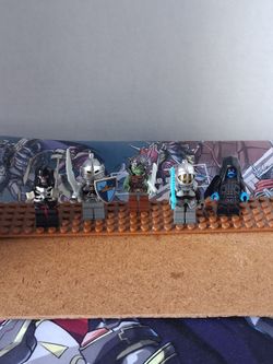 Legos figures  Crown knight  Beastplate ,Dragon Shelton  ,Troll warrior  ,Crow Knight  ,Ronan The Accuser