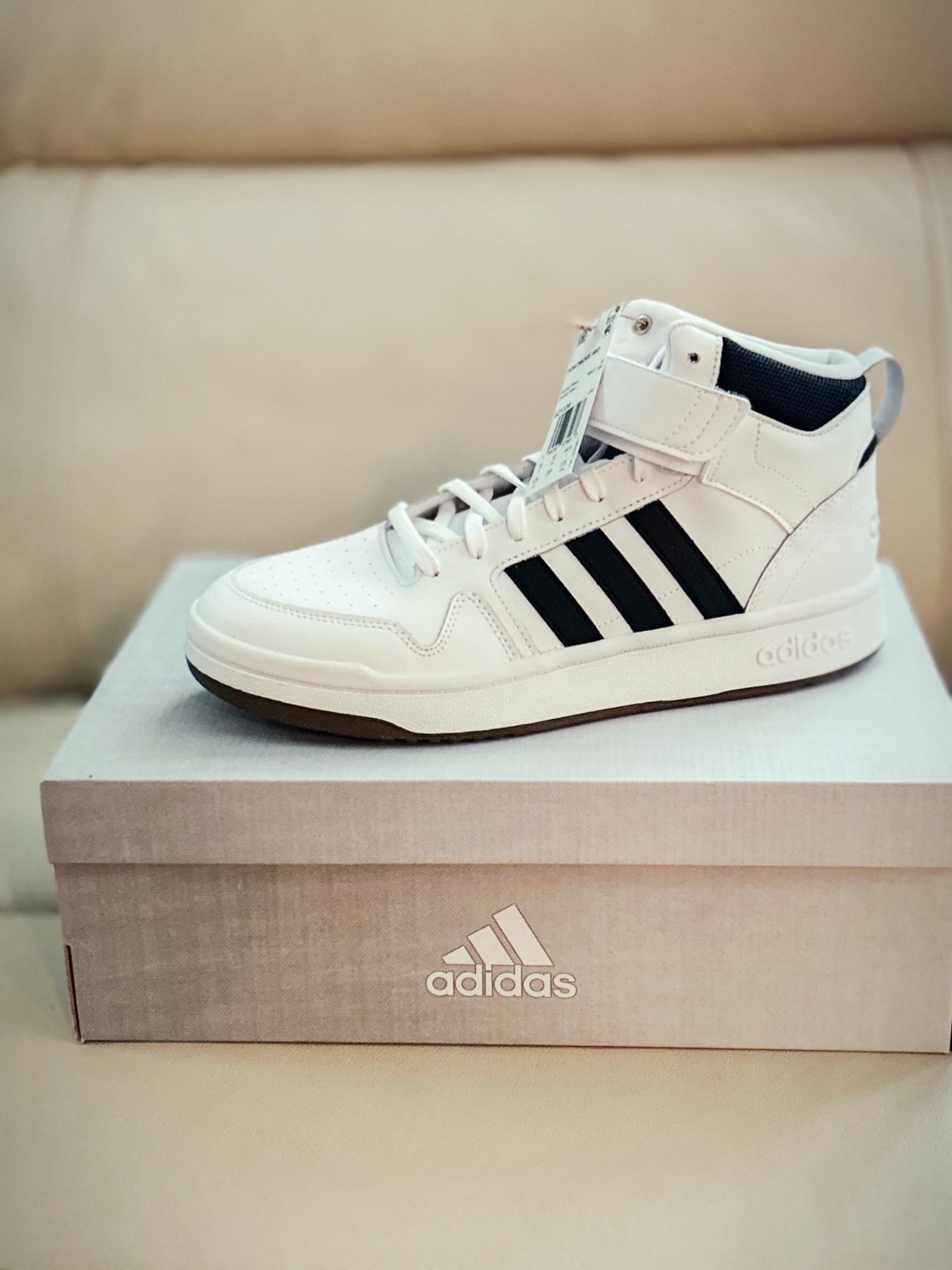 Adidas men Postmove Mid Shoes