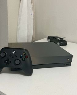 Xbox one x 1tb gold edition