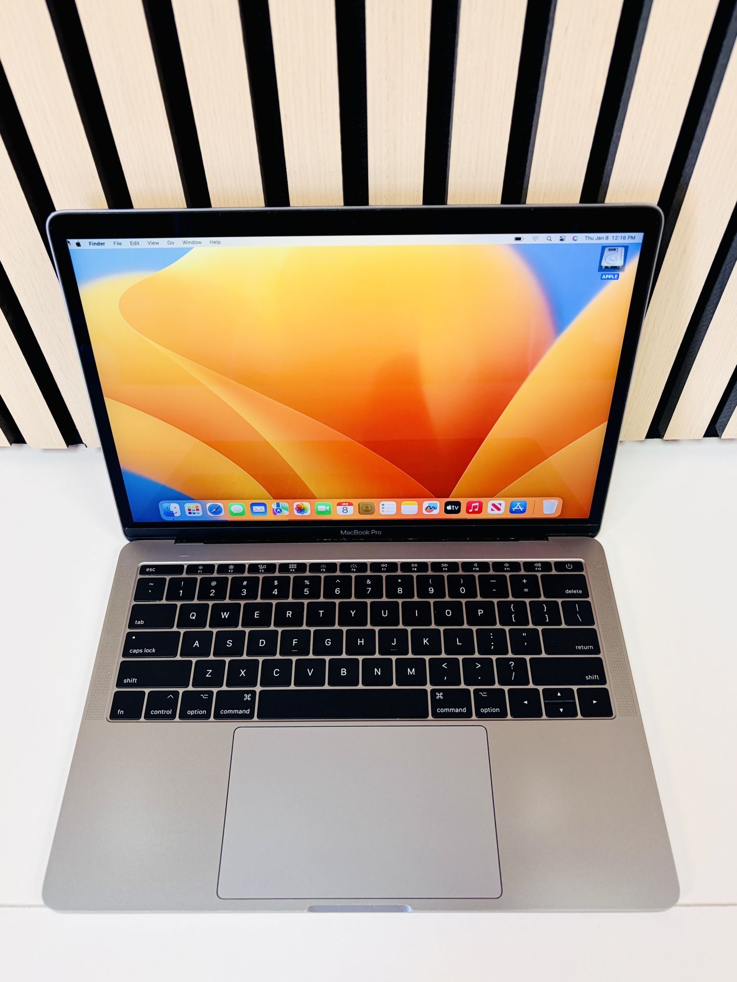 MacBook Pro 13” Laptop Apple Space Grey Intel Core i5/8GB RAM/256GB⚡️Microsoft Word Excel,Logic,Final Cut💻 1 Year Wrnty✅ $0Down Finance Available