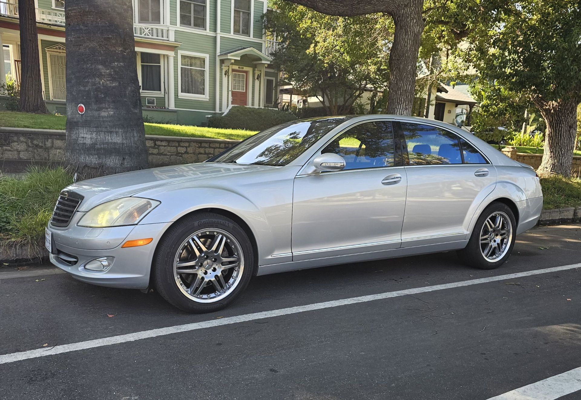 2008 Mercedes Benz S550 awd Sedan, Beautiful Car