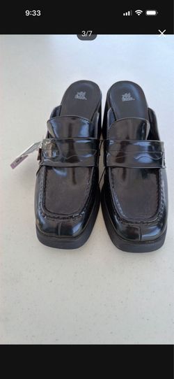 Zapatos de  mujer size 11 nuevos $5