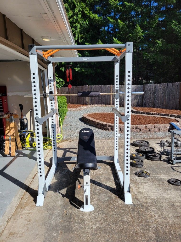 Fitness Geat Full Rack And Weights