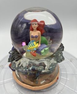 Little mermaid, Disney snow globe