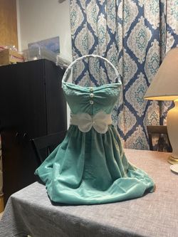 Tiffany’s Inspired Unique Basket.