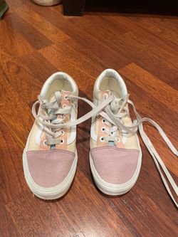 Vans skate shoes, girls size 4
