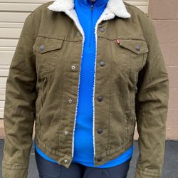 EUC! Levi's Men's Sherpa Lined Trucker Jacket Brown Warm Casual Size M