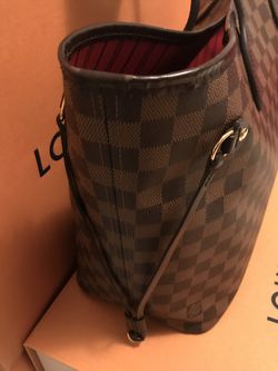AUTHENTIC Louis Vuitton Neverfull MM tote for Sale in Carrollton, TX -  OfferUp