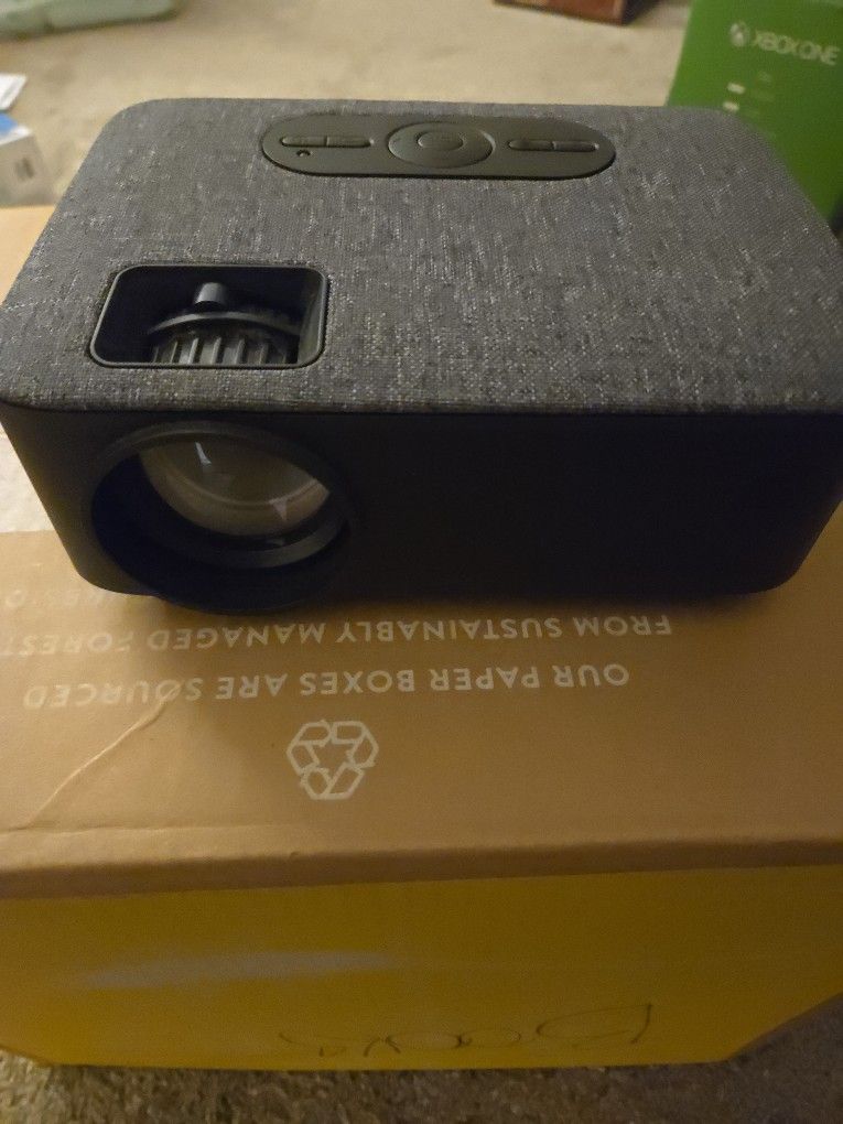 VILINICE VL208 110-240V 50/60HZ LED PROJECTOR