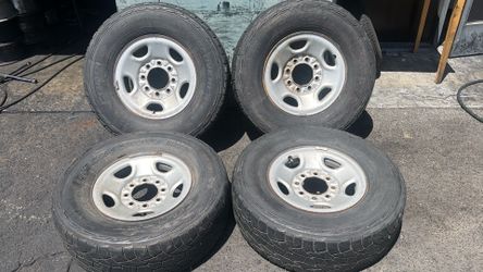 Chevy or GMC 16 Inch 8 Lug steel wheels, Fits classic trucks