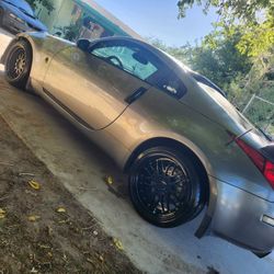2004 Nissan 350z