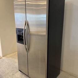 KitchenAid High-End Double Door Refrigerator  25 cu Ft
