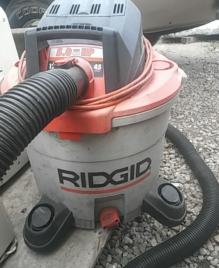 Ridgid shop wet dry vac 5.0hp 12 gal