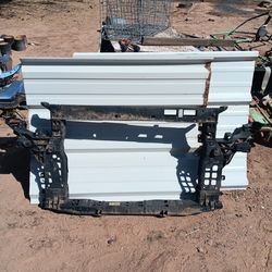 2020 Kia Sorrento Radiator Support