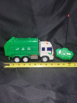 Remote control garbage truck