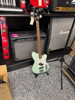 Ibanez Electric Bass Guitar TMB100
