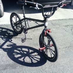 Bmx Style Bike Mongoose 