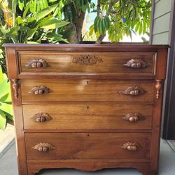 Antique Mid-19th Century Victorian Solid Mahagony Wood Dresser
