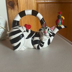 "Clancy Hearts" Ceramic Blue Sky Cat Teapot