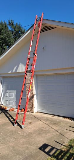Werner 20 foot fiberglass extension ladder