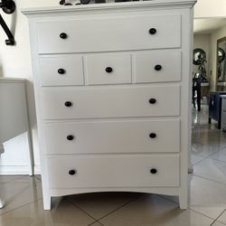 Dresser + Night Stand 