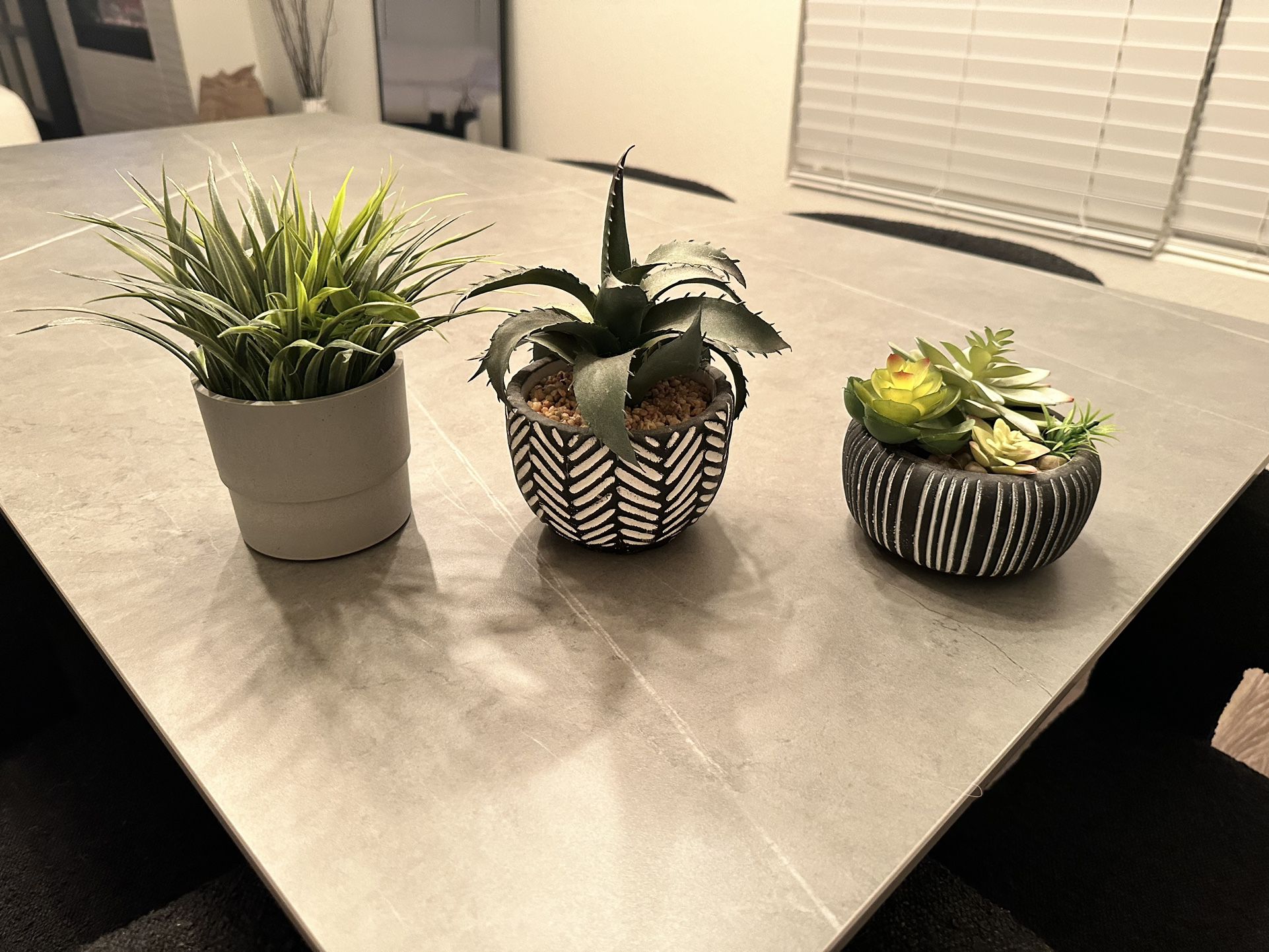 Decorative Fake plants (small) 