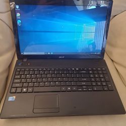 Acer Aspire Model 5742 Core i5 Laptop
