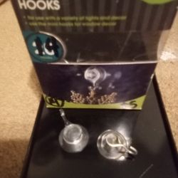 SUCTION CUP HOOKS