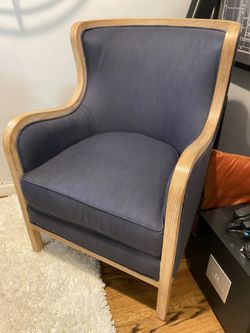 Pier 1 import accent chair