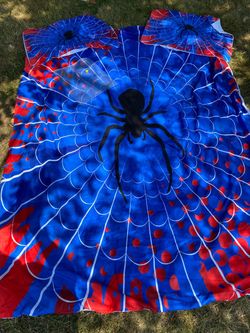 New Full Size Duvet Cover and Two Pillow Shams - black tarantula spider w/ red white and blue color scheme