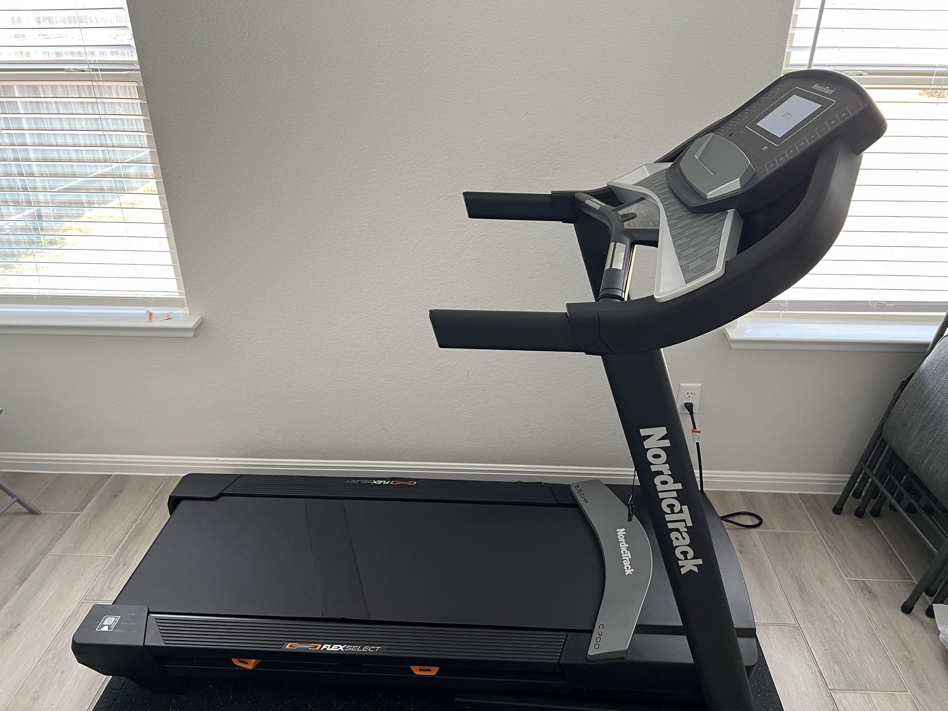 NordicTrack 700 Treadmill
